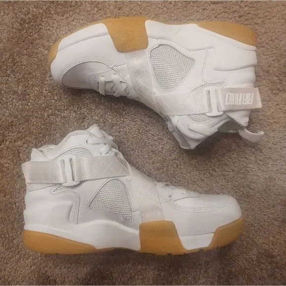 Nike Air Raid Men's Size 7.5 White Gum Soles BRAND NEW WITHOUT BOX